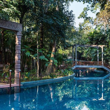 Angkor Village Resort & Spa Siem Reap Bagian luar foto