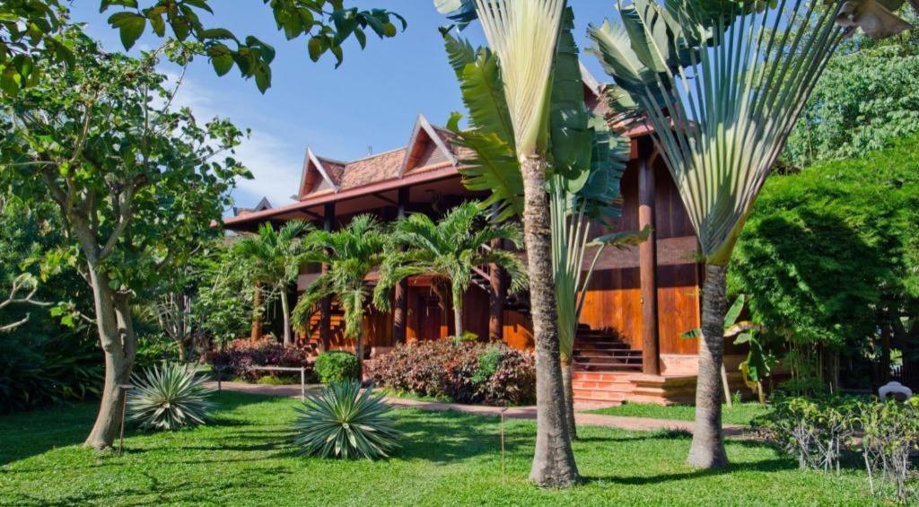 Angkor Village Resort & Spa Siem Reap Bagian luar foto