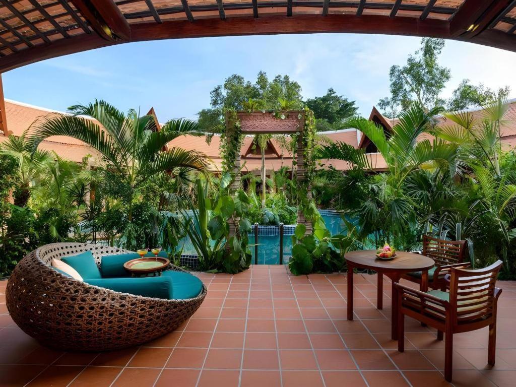 Angkor Village Resort & Spa Siem Reap Bagian luar foto